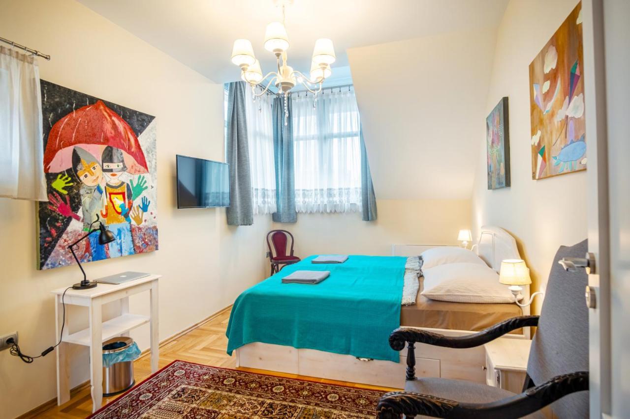 Kiss-Henézi Guest House Keszthely Extérieur photo
